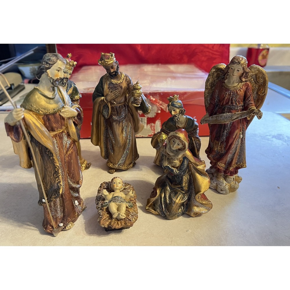 7 Piece Vintage Hand-Painted Ceramic Christmas Nativity Set